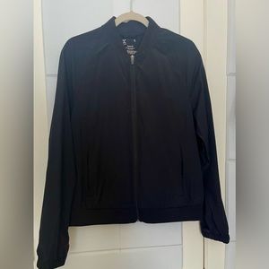 XERSION Performance Wear Woman’s Zipped black Quick Dry Jacket. Size Sma…